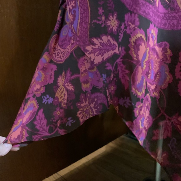 Paisley Sleeveless Dress w/Petal Hem - Picture 9 of 11